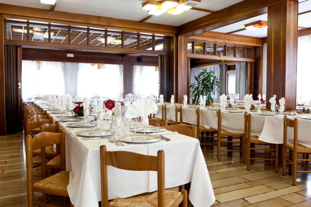 Hotel Dante ปอนเต เนลลัลปี ภายนอก รูปภาพ