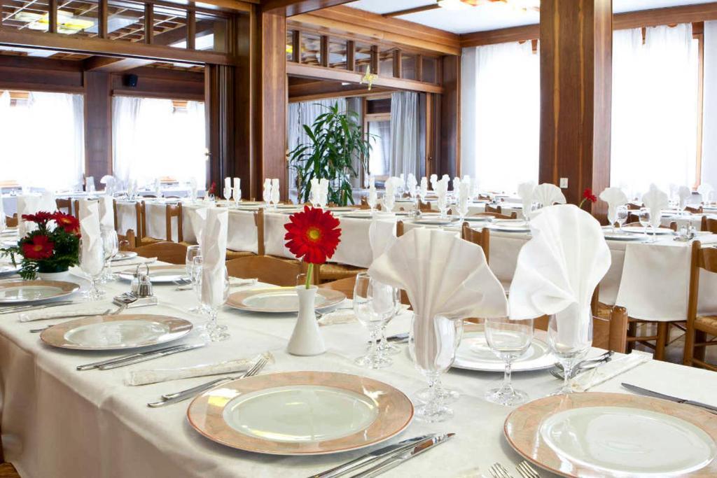 Hotel Dante ปอนเต เนลลัลปี ภายนอก รูปภาพ