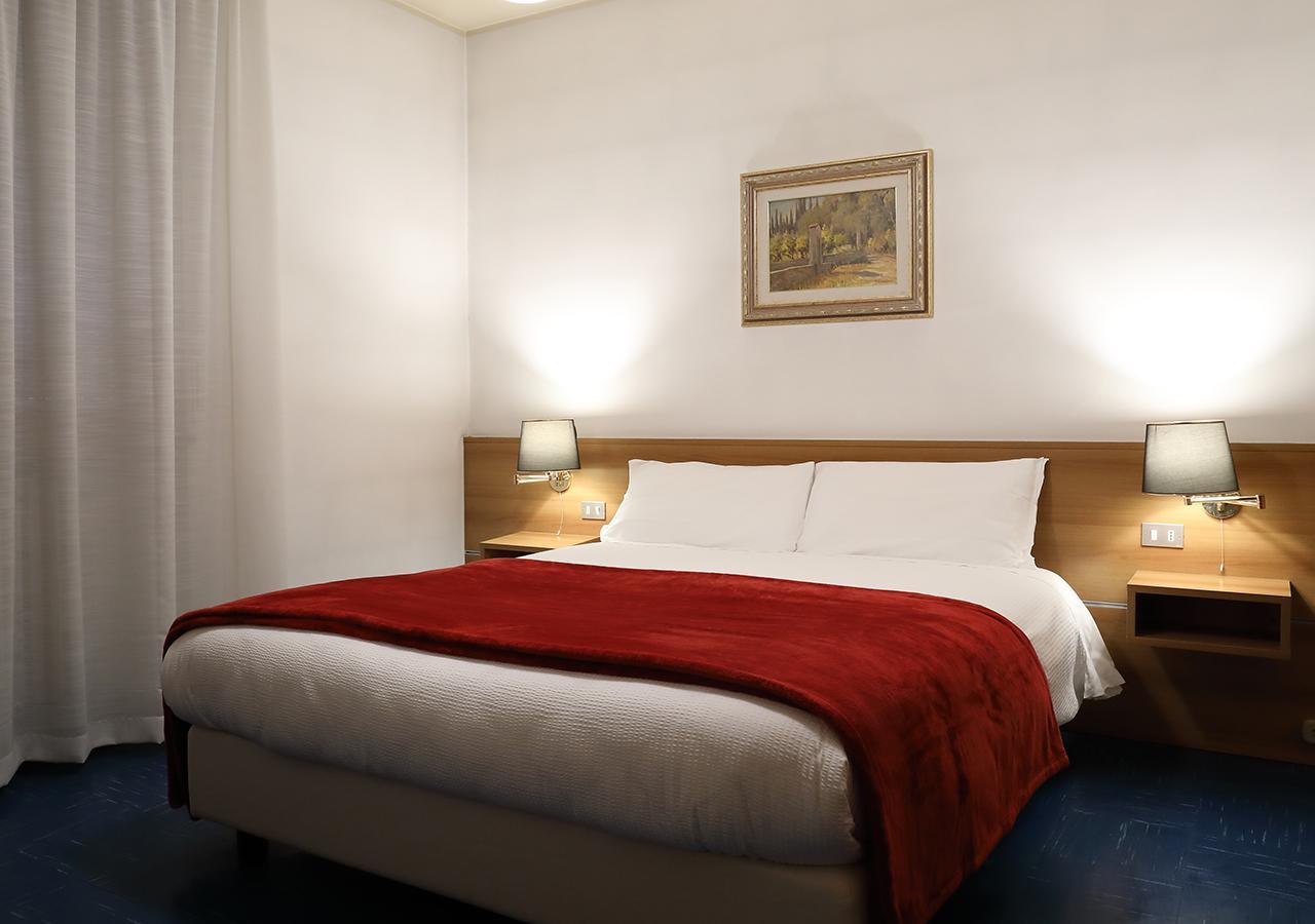 Hotel Dante ปอนเต เนลลัลปี ภายนอก รูปภาพ